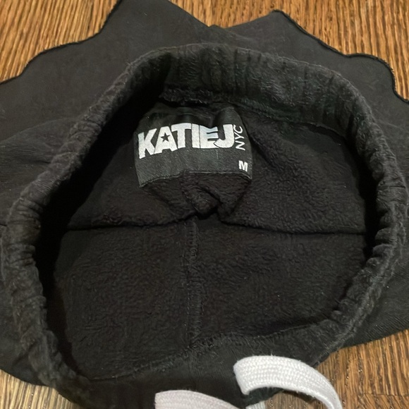 KatieJ NYC black lounge shorts size 10. - Picture 3 of 3